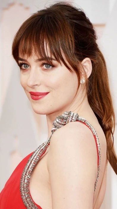 dakota johnson stare actress hollywood