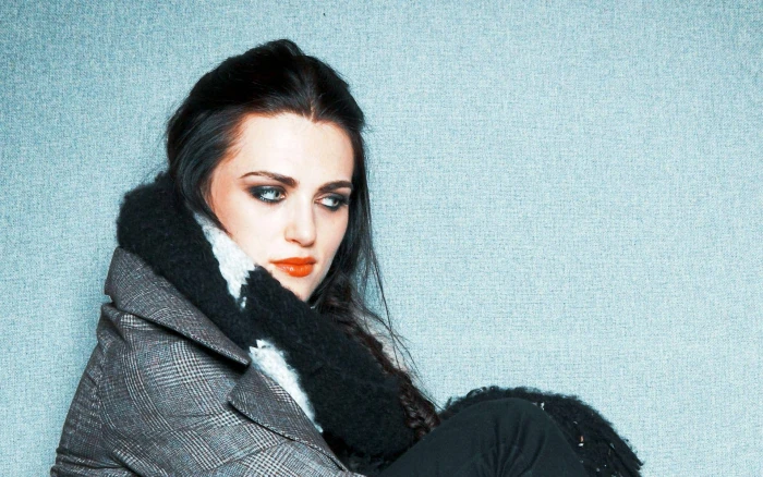 katie mcgrath winter outfit actress hollywood
