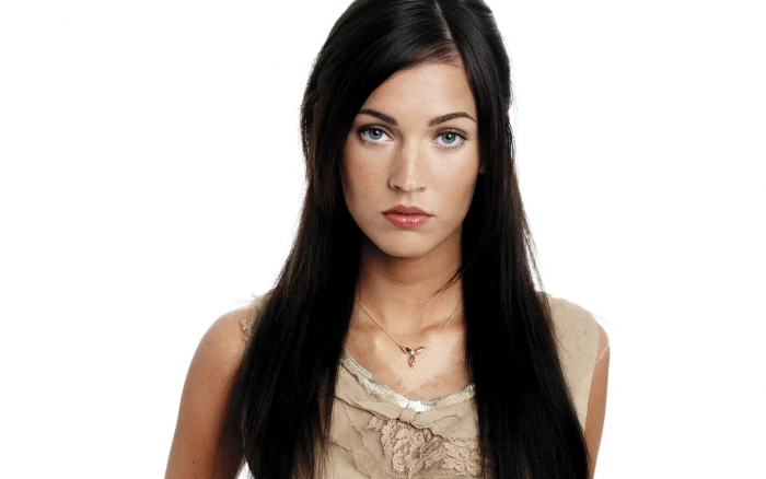 innocent looking megan fox hd actress hollywood