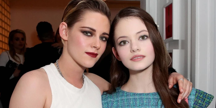 kristen stewart and mackenzie foy actress hollywood 2k