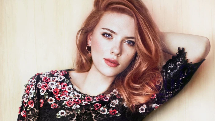 scarlett johansson spring look actress hollywood