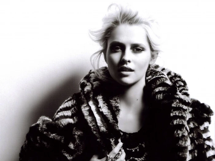 teresa palmer black and white actress hollywood 2k