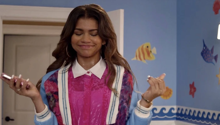 zapped zoey soaked with water actress hollywood