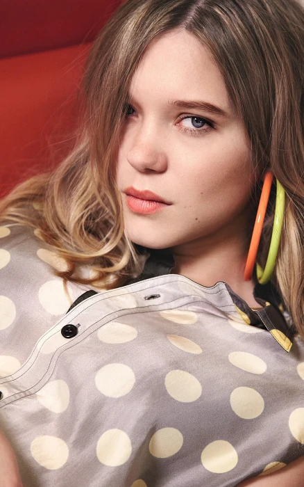 actress Auburn Hair celebrity lea Seydoux Looking At Viewer