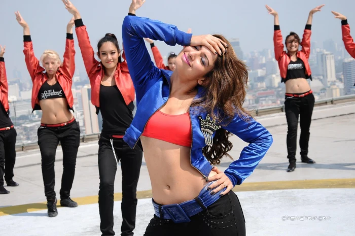 actress babe bhatia bollywood model tamanna 2 2k