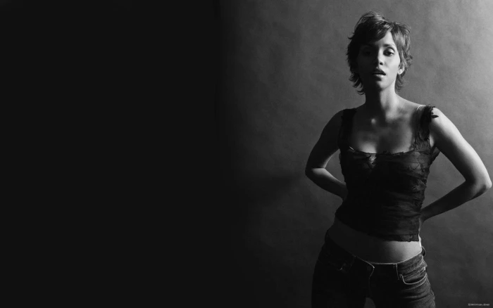 actress berry brunette halle women