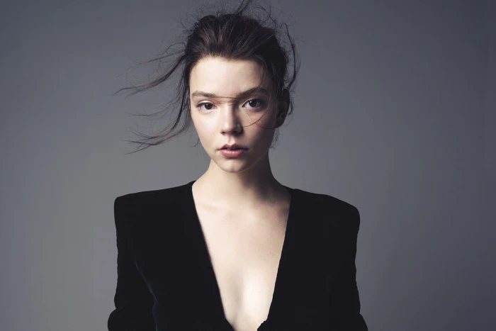 Actresses Anya Taylor Joy Brown Eyes Brunette