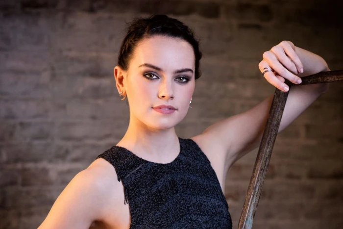 Actresses Daisy Ridley Brown Eyes Brunette