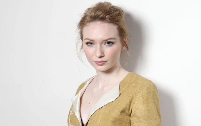 Actresses Eleanor Tomlinson Blue Eyes British