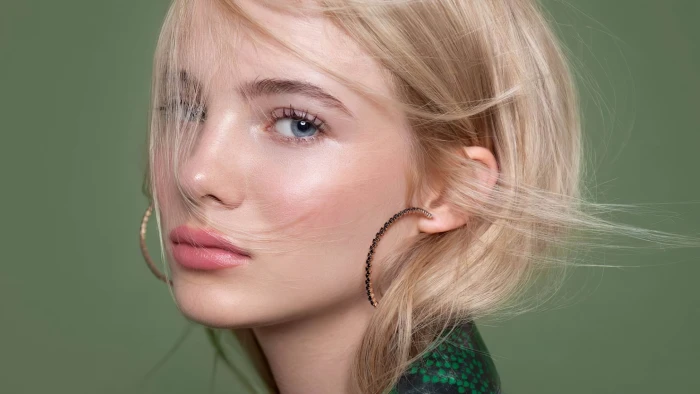 Actresses Freya Allan Blonde Close Up English Face 2k