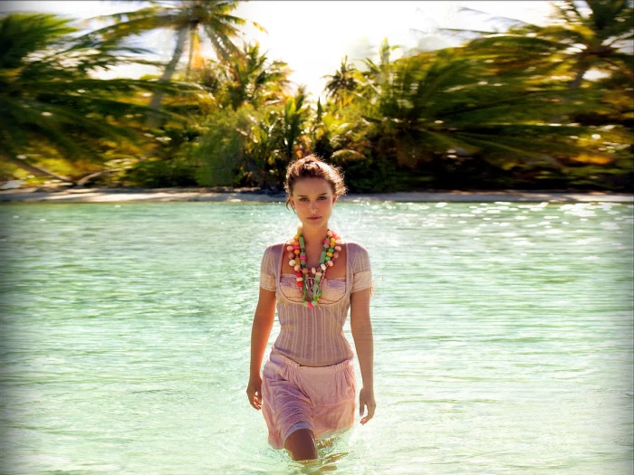 Actresses Natalie Portman one person water looking at camera