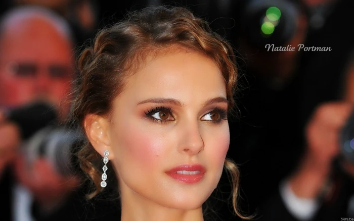 Actresses Natalie Portman portrait young adult beauty headshot