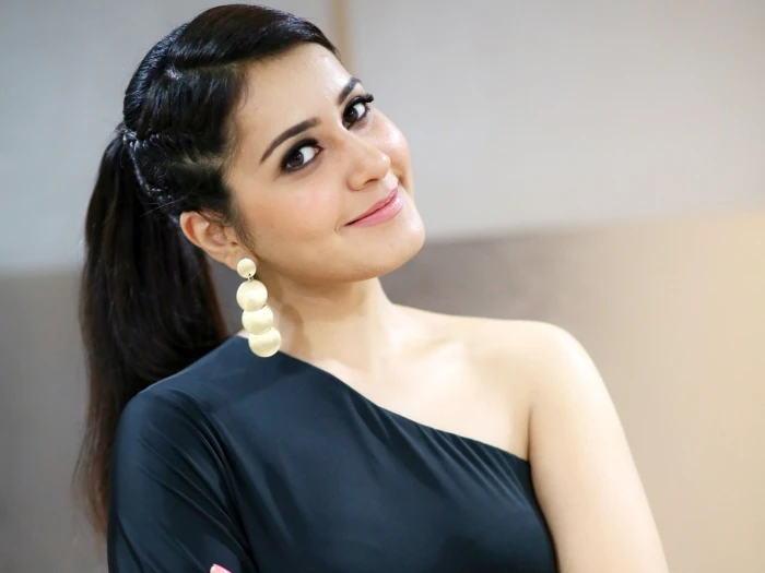 Actresses Rashi Khanna portrait beauty beautiful woman
