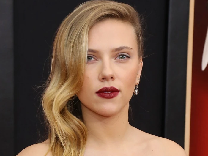 Actresses Scarlett Johansson