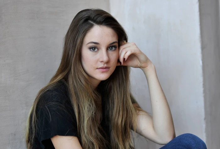 Actresses Shailene Woodley American Brown Eyes Brunette