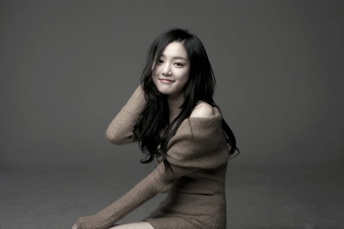 Actresses Lee Yu bi South Korean studio shot looking at camera