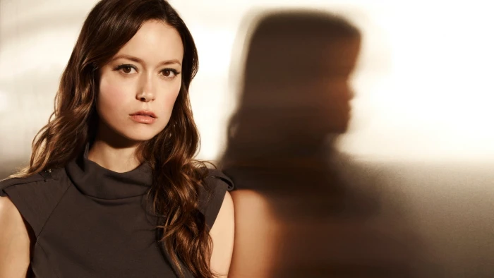 Summer Glau women actress brunette portrait looking at camera