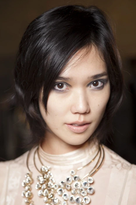 Tao Okamoto women model Japanese Asian actress brunette