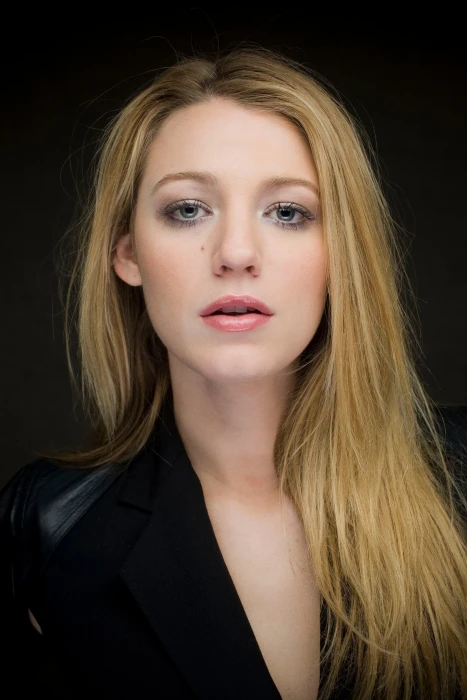 women actress blonde Blake Lively 2k