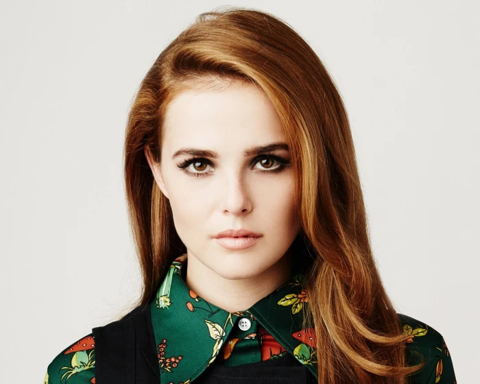 Actresses Zoey Deutch