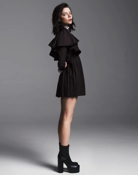 Anya Taylor Joy actress women legs fashion one person 2k