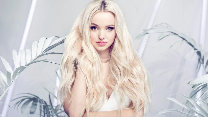 American actress Dove Cameron blond hair portrait long 2k 4k 5k