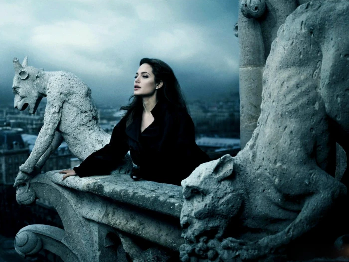 Angelina Jolie celebrity castle women actress fashion