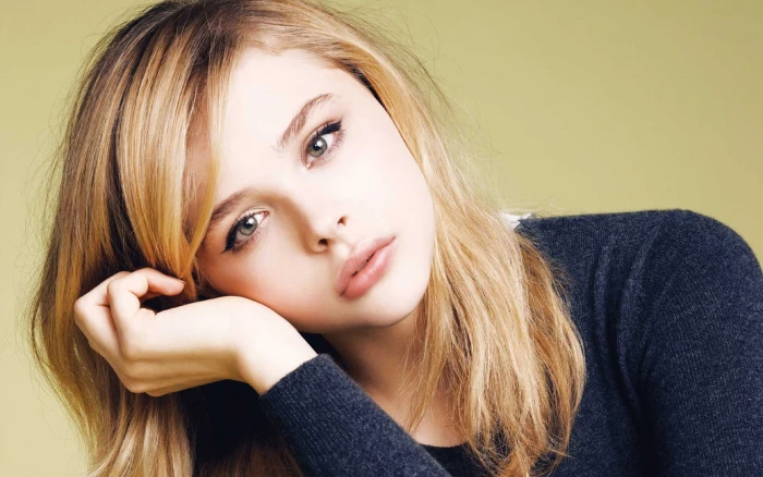 Chloe Grace Moretz Magazine Female Celebrities 2k