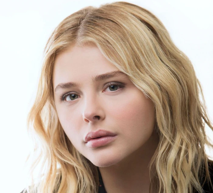 Chlo Grace Moretz actress blonde green eyes pink lipstick