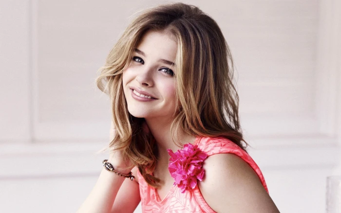 Chlo Grace Moretz actress women smiling portrait looking at camera 2k