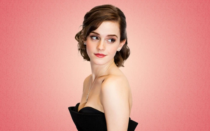 Cute Emma Watson Hot Cleavage Female celebrities