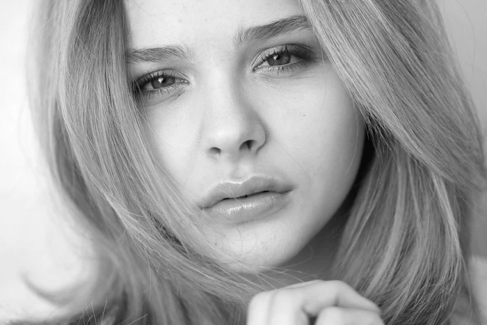 celebrity actress women Chlo Grace Moretz monochrome 2k