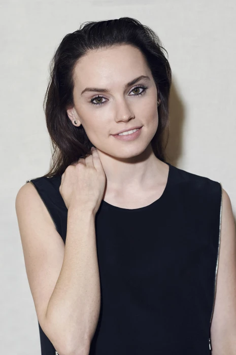 Daisy Ridley women actress brunette beauty one person