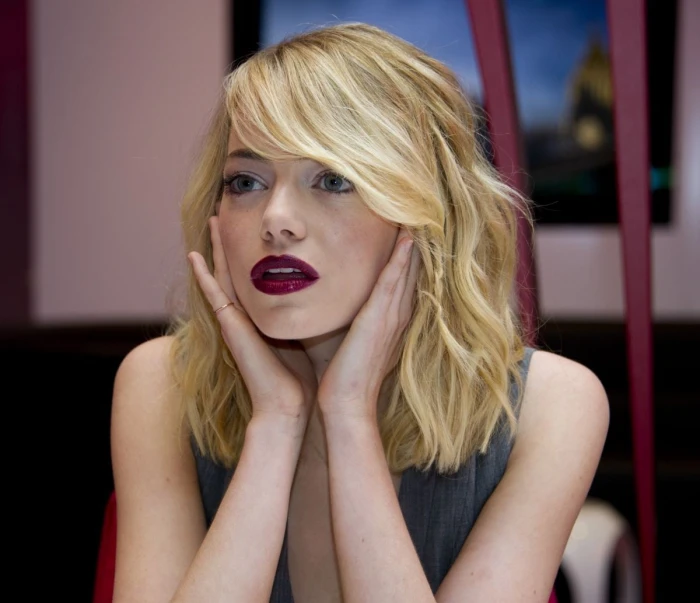 Emma Stone actress blonde women hair blond one person