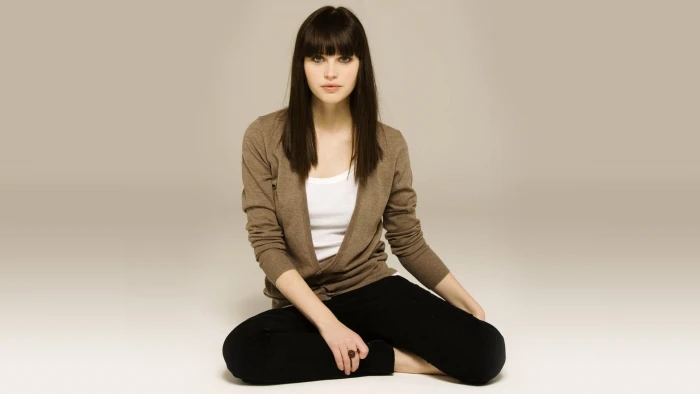 Felicity Jones actress women green eyes one person sitting