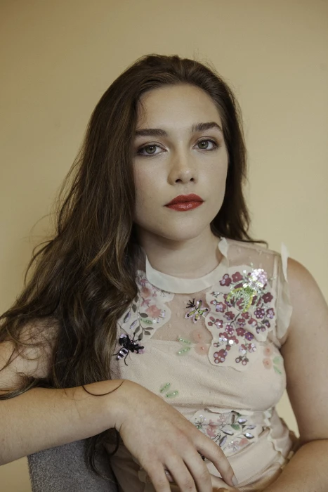 Florence Pugh women actress green eyes brunette long hair