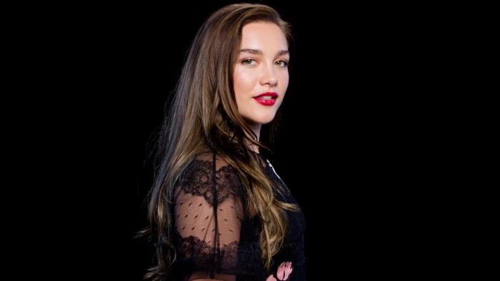 Florence Pugh women actress green eyes see through blouse