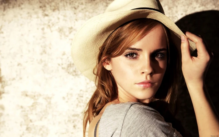 Emma Watson hat women actress looking at viewer portrait