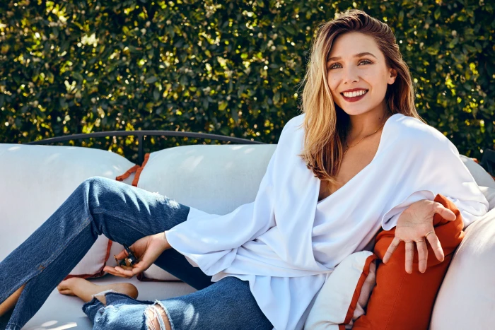 Elizabeth Olsen women actress brunette green eyes outdoors 2k