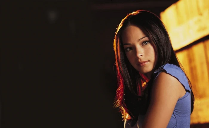 girl sweetheart actress Smallville Kristin Kreuk Lana Lang 2k