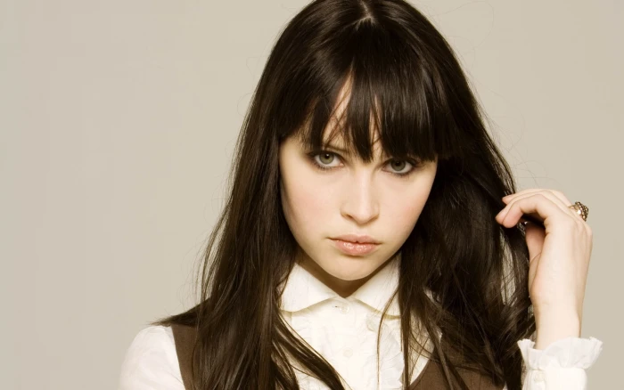 Felicity Jones actress women green eyes face portrait