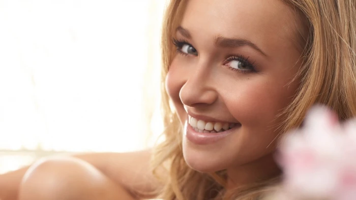 Hayden Panettiere actress looking at viewer
