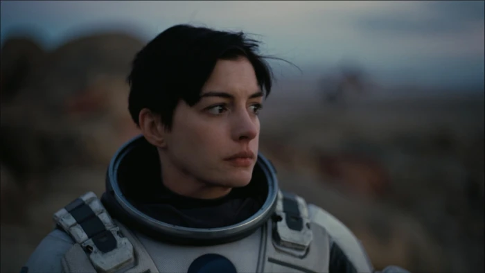 Interstellar movie Anne Hathaway actress spacesuit women