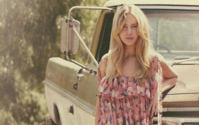 Jennifer Lawrence actresses summer magazines gimp warm colors