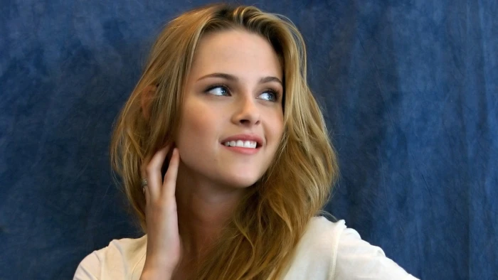 Kristen Stewart portrait blue background celebrity actress