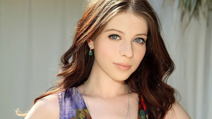 Michelle Trachtenberg redhead gray eyes wavy hair actress