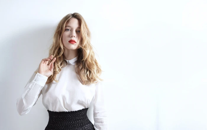 L a Seydoux actress women celebrity simple background