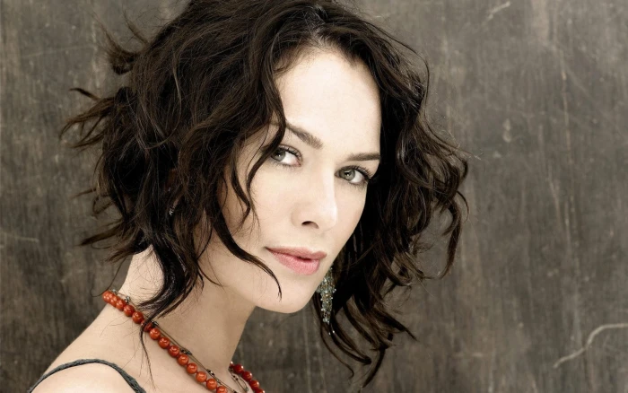 Lena Headey women actress pearl necklace face looking at viewer