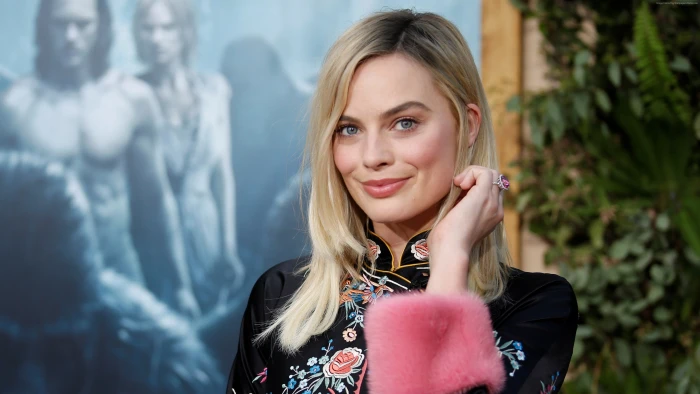 Most popular celebs Margot Robbie actress 2k