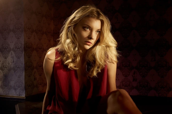 Natalie Dormer women actress blonde green eyes pink lipstick